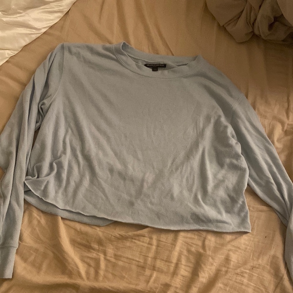 Brand Melville cropped long sleeve sweater